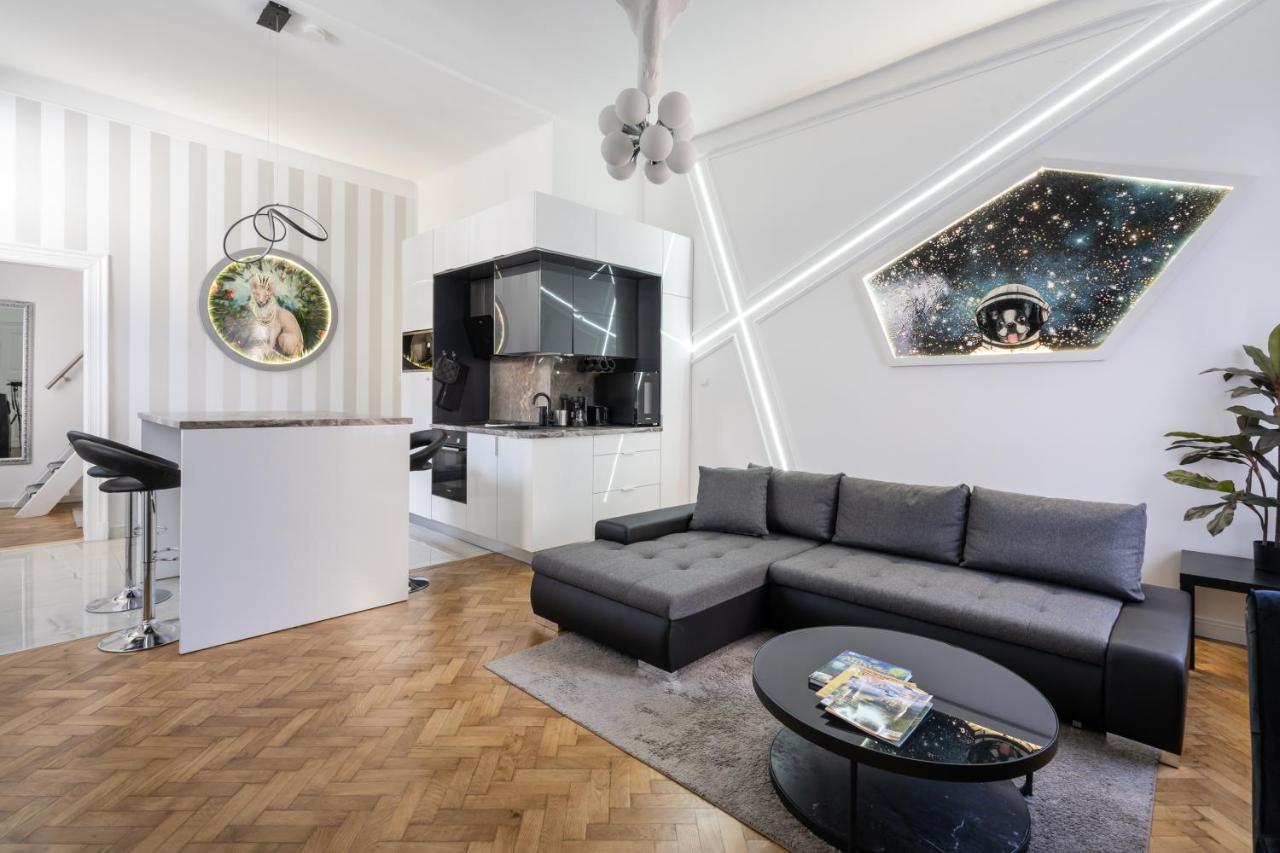 Galaxy Cube Apartment Budapest Eksteriør bilde
