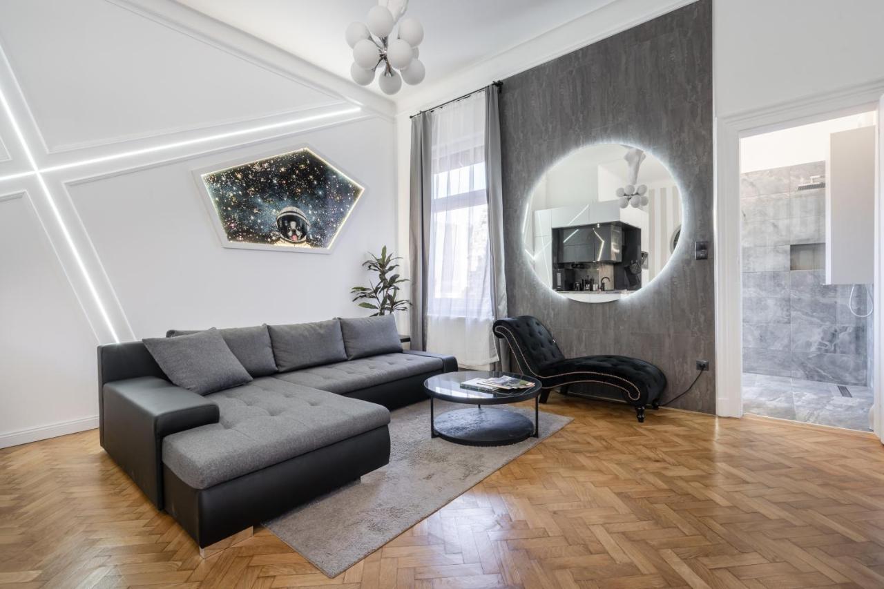 Galaxy Cube Apartment Budapest Eksteriør bilde