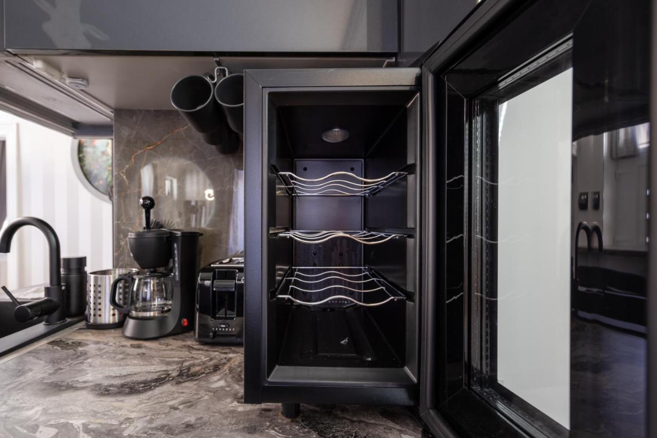 Galaxy Cube Apartment Budapest Eksteriør bilde