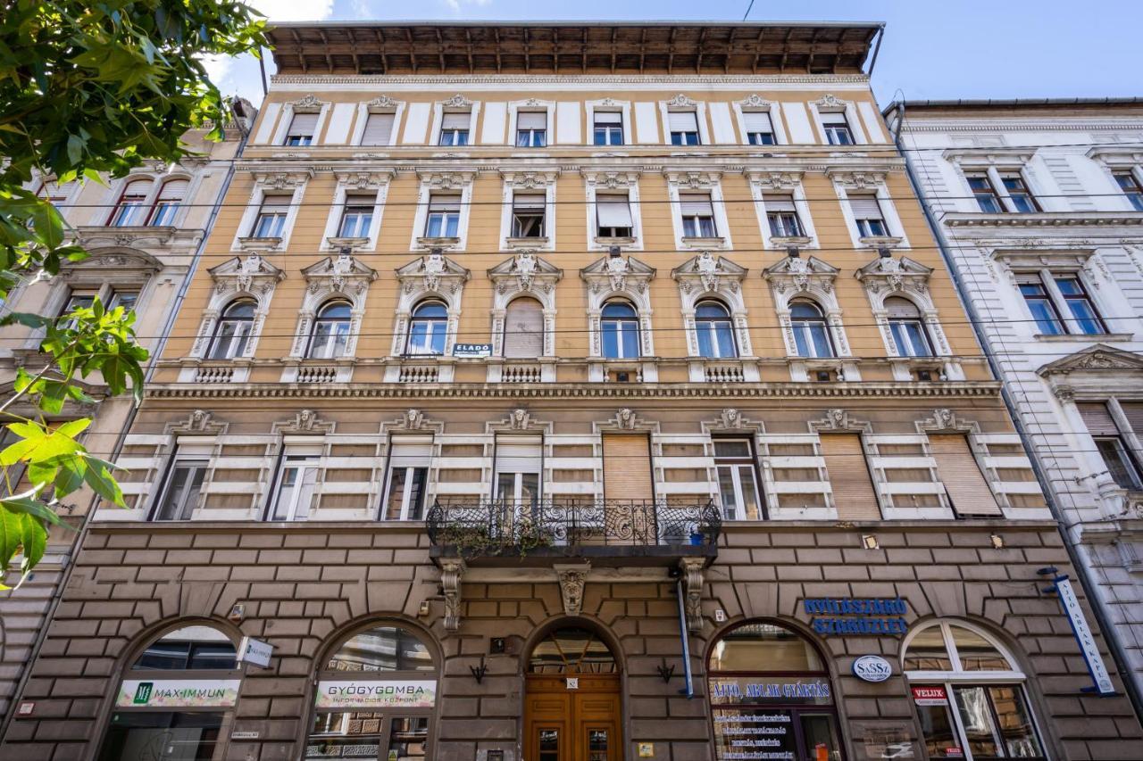 Galaxy Cube Apartment Budapest Eksteriør bilde